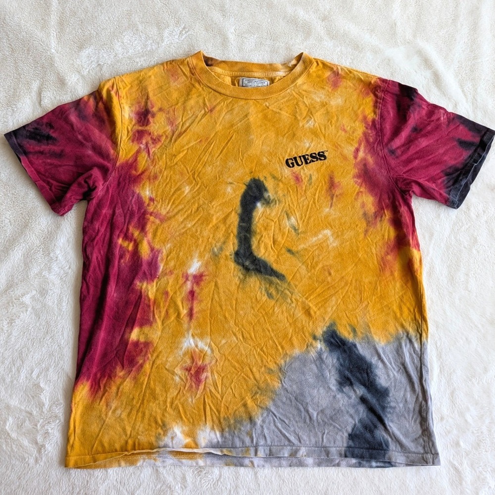 Guess Originals Men Large Tie Dye T-Shirt Nautical Flags Logo Mustard Yellow